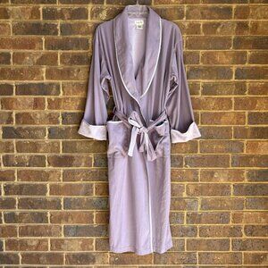 Vtg VANITY FAIR  Lavender Purple Long Sleeve Robe Patch Pockets, tie front